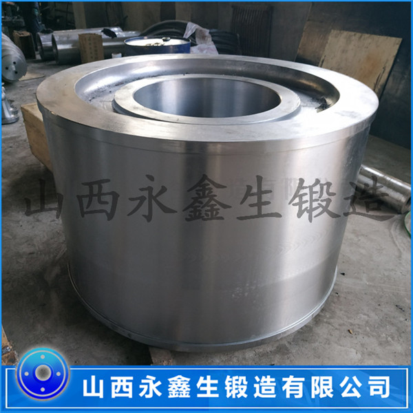 破碎機調(diào)整螺套鍛件