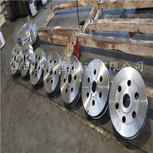 重型車(chē)輪鍛件加工擺放