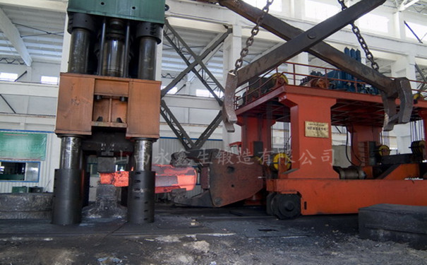 鍛造廠自由鍛加工